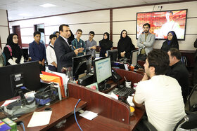 بازدید نوجوانان عضو مراکز کانون تهران از خبرگزاری‌ها