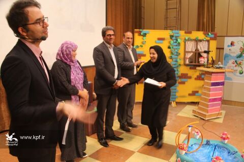اختتامیه بیست و دومین جشنواره قصه گویی استان ایلام