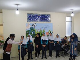 پیک امید شادی بخش کودکان مناطق محروم اصفهان در هفته ملی کودک بود