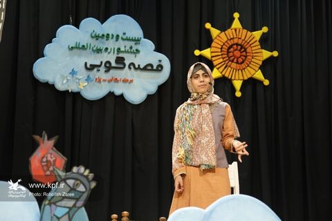 عصرسومین روز برگزاری بیست و دومین جشنواره‌ی قصه‌گویی استان یزد- مهر 98