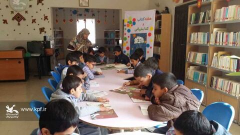 هفته کتاب و کتاب‌خوانی در مراکز کانون کرمان
