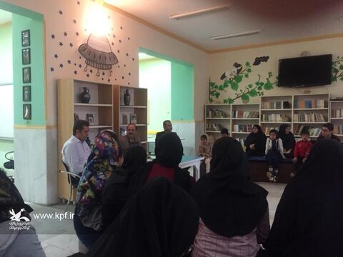 هفته کتاب و کتاب خوانی در مراکز کانون کرمان