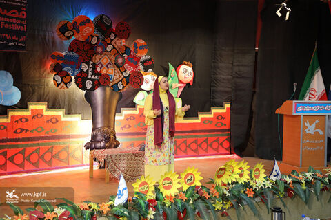 قصه گویان بیست ودومین جشنواره منطقه2کشور درخرم آباد