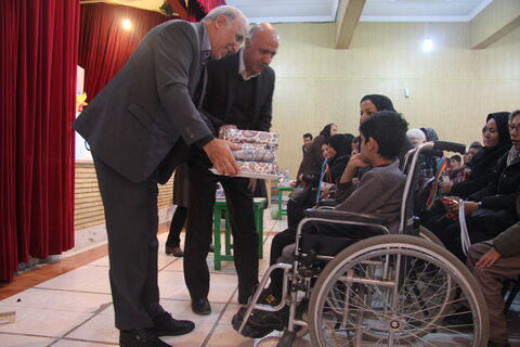 گزارش تصویری ویژه برنامه بزرگداشت روز جهانی معلولان در مرکز شماره سه ارومیه