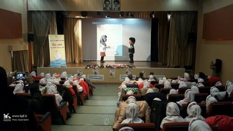 در دهمین نمایشگاه بین المللی کتاب زنجان انجام شد؛اجرای برنامه‌های فرهنگی‌هنری در غرفه کانون پرورش فکری