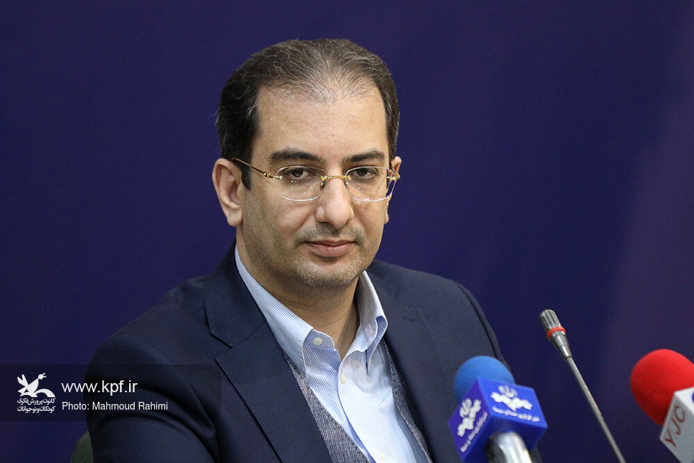 محمدرضا زمردیان معاون فرهنگی کانون ثبتنام فعالیتهای تابستانی کانون در سراسر کشور آغاز میشود