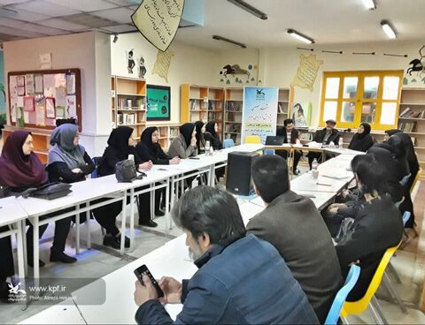 برگزاری نشست تخصصی "پژوهش در دنیای امروز" به مناسبت هفته پژوهش در کرمانشاه