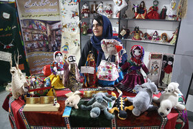 عروسک‌های بومی، ایرانی پنجمین جشنواره اسباب‌بازی چشم‌نوازند