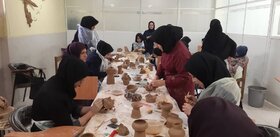 دوره آموزش سفالگری با چرخ ویژه مربیان هنری کانون پرورش اصفهان برگزار شد