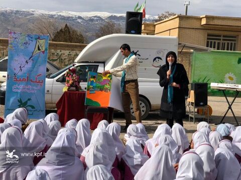پیک امید کانون فارس در روستای کدنج