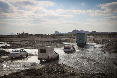 حضور گروههای فرهنگی کانون در مناطق سیلزده هرمزگان