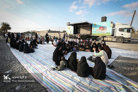 حضور گروههای فرهنگی کانون در مناطق سیلزده هرمزگان