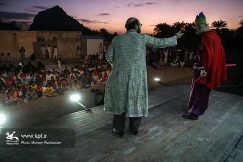 حضور گروههای فرهنگی کانون در مناطق سیلزده هرمزگان