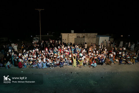 حضور گروههای فرهنگی کانون در مناطق سیلزده هرمزگان