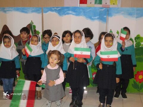 استقبال از برنامه‌های دهه مبارک فجر در مراکز کانون آذربایجان شرقی