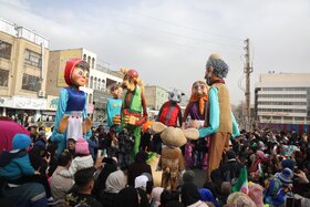 حضور البرزی ها در شادپیمایی عروسک ها