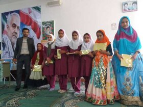 دهه مبارک فجر در کتاب‌خانه سیار روستایی فراشبند