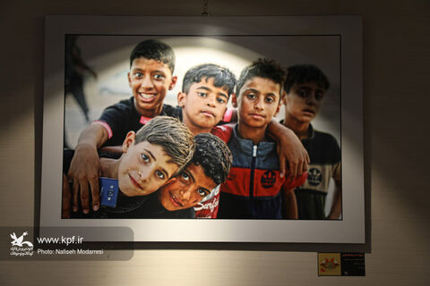 نمایشگاه نخستین مهرواره عکس «بچه‌های اربعین» گشایش یافت