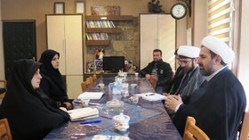 نشست مدیرکل کانون قزوین با مدیر مرکز خدمات حوزه علمیه استان