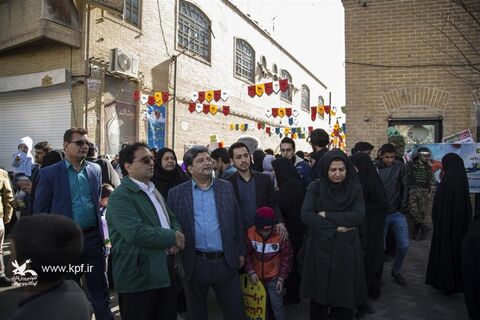 کانون پرورش فکری استان یزد با کوچه انقلاب در روز 22 بهمن 98