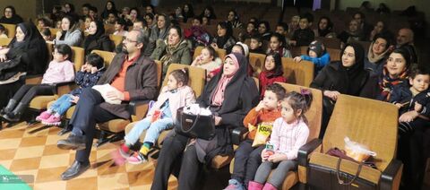 رونق سالن نمایش کانون استان قزوین با اجرای «بنگ، بنگ»