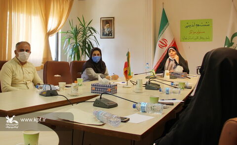 نشست صمیمانه مدیر کل و مسئولین مراکز کانون استان تهران  با رعایت پروتکل های بهداشتی به تفکیک، در پنج روز مجزا انجام شد. (بیست و چهارم تیر ماه)