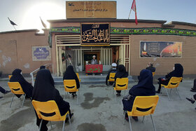 نوای «یا حسین» در حیاط مرکز فرهنگی‌هنری شماره ۲ کانون پرورش فکری کودکان و نوجوانان همدان