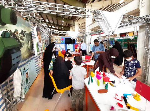 فعالیت غرفه کانون استان کرمانشاه در نمایشگاه دفاع مقدس
