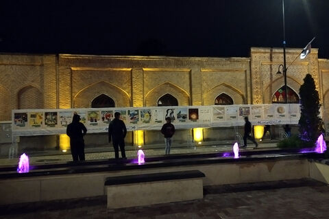 نمایشگاه عکس«بچه‌های اربعین» در پیاده راه اسفریس بقعه شیخ‌صفی‌الدین اردبیلی