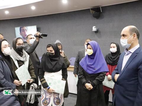 نشست صمیمی استاندار گلستان با جمعی از اعضای نوجوان کانون پرورش فکری کودکان و نوجوانان