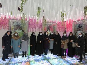 بازدید مربیان هنری و ادبی کانون استان اصفهان از نمایشگاه چراغ راه
