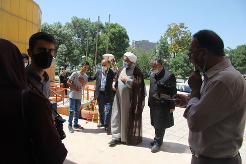 برگزاری ویژه برنامه‌ی «سلام غریبانه» با حضور خادمان حرم رضوی در ارومیه