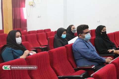 نشست مشترک نمایندگان دفاتر تسهیلگری و مدیرکل کانون خوزستان