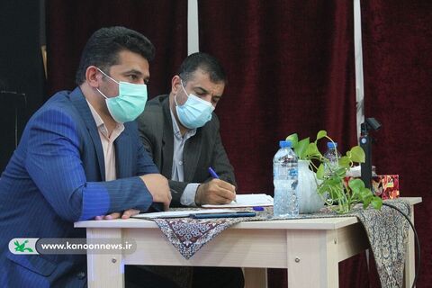 نشست مشترک نمایندگان دفاتر تسهیلگری و مدیرکل کانون خوزستان
