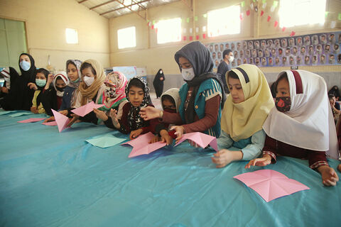 اعزام واحد سیار روستایی کانون پرورش فکری قم به روستای سراجه در هفته کودک