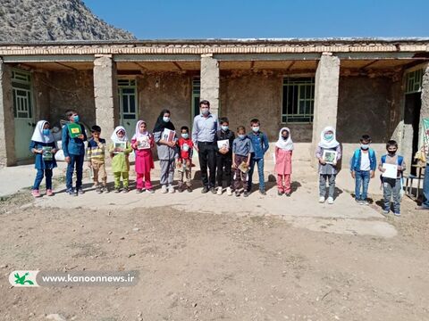 لبخند کودکان روستاهای استان کهگیلویه و بویراحمد در هفته ملی کودک