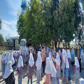 حال خوش کودکان روستای آق‌قلا در هفته‌ی ملی کودک