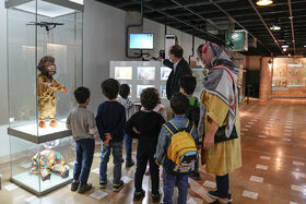 بازدید کودکان از موزه‌های تاریخ و هنر و ادبیات کانون در هفته ملی کودک
