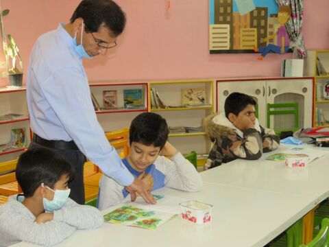 'گزارش تصویری ویژه‌برنامه «درچند قدمی کتاب» در مرکز شماره ۸ کانون پرورش فکری قم