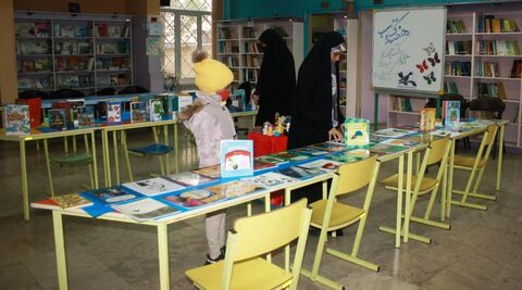 چند نما از گرامی‌داشت هفته کتاب در مراکز فرهنگی و هنری کانون استان قزوین