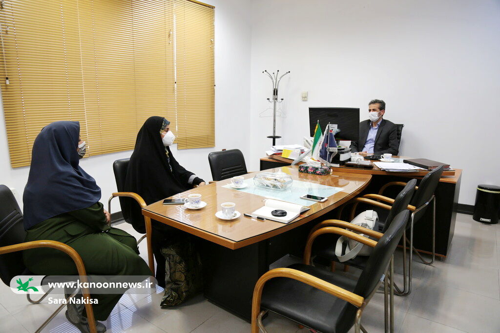 نشست هم‌اندیشی مدیرکل کانون و رئیس شرکت پخش فرآورده‌های نفتی منطقه بوشهر 
