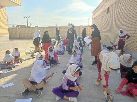 اعزام کتابخانه‌های سیار کانون خوزستان به روستای سیدعباس