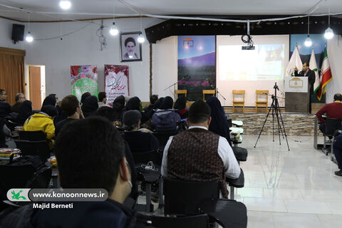 آیین اختتامیه مرحله سوم دوره تربیت حرفه‌ای و جذب مدرس کانون زبان ایران در محمودآباد