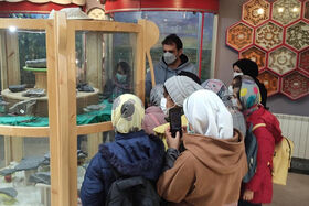 اعضای پژوهشگر مجتمع فرهنگی‌هنری شهیدمدنی از موزه‌ی آمادای بازدید کردند