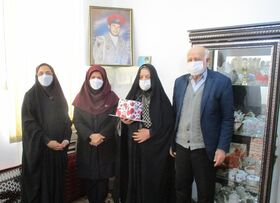 مدیرکل کانون استان گلستان با مادران گرانقدر شهدا دیدار کرد
