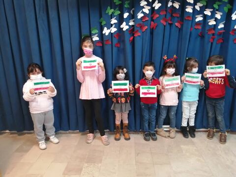  استقبال پرشور کودکان و نوجوانان از برنامه‌های ایام الله دهه مبارک فجر - مرکز شماره ۱ تبریز