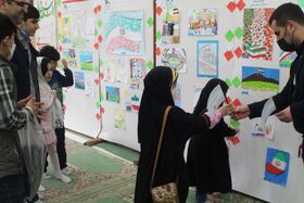 گزارش تصویری نمایشگاه نقاشی کودکان و نوجوانان به مناسبت ۱۲ فروردین در مصلی اعظم تبریز