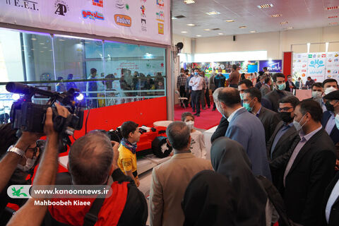 افتتاح نمایشگاه و بازار جشنواره اسباب‌بازی باحضور وزیر آموزش و پرورش و مدیرعامل  کانون
