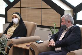 دیدار رئیس "کانون زبان ایران" با مسئولان استان همدان