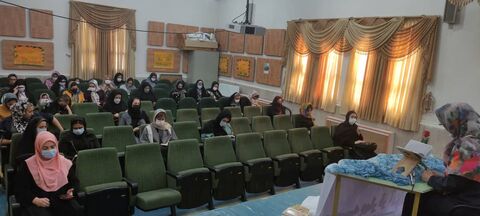 چند نما از گرامی‌داشت شب‌های قدر در مراکز فرهنگی و هنری کانون استان قزوین